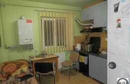 Apartament cu 1 camera, decomandat, 40 mp utili, balcon! Zona strazii Eroilor!