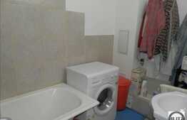 Apartament cu 1 camera, decomandat, 40 mp utili, balcon! Zona strazii Eroilor!