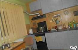 Apartament cu 1 camera, decomandat, 40 mp utili, balcon! Zona strazii Eroilor!