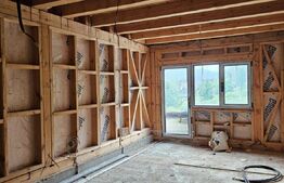 Pensiune intabulata de 800 mp, teren 7000 mp. localitatea Bran