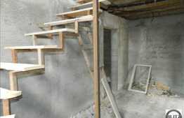 Apartament pe doua niveluri, 110 mp, semifinisat! Zona Florilor!2 locuri parcare