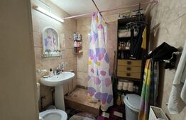 Casa de 75 mp, 3 camere,  teren 642 mp,  Livada 