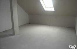 Mansarda 1 camera, 34 mp, zona Unicarm! Posibilitate RATE! Semifinisata!