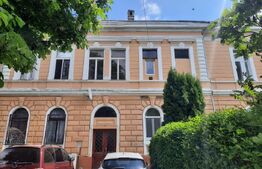 Apartament spatios in casa, 3 camere, 150mp, zona Bod