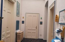 Apartament spatios in casa, 3 camere, 150mp, zona Bod