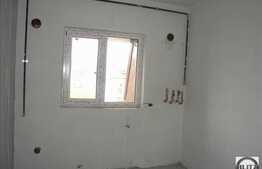 Apartament 1 camera, 40 mp, decomandat, semifinisat! Zona magazinului Unicarm!