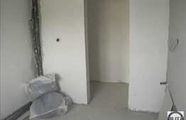 Apartament 1 camera, 40 mp, decomandat, semifinisat! Zona magazinului Unicarm!