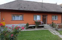 Casă de 2 camere, teren 632 mp, zona Turcheș, Săcele