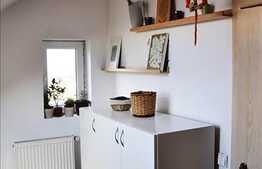 De vanzare 3 camere, 65 mp, decomandat, A.C., zona strazii Buna Ziua