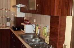 Vanzare 2 camere, 51 mp, decomandat, zona magazinului Unicarm! Parcare!