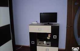 Vanzare 2 camere, 51 mp, decomandat, zona magazinului Unicarm! Parcare!