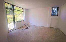 Pensiune semifinisata, 600mp utili, 18 camere, Predeal