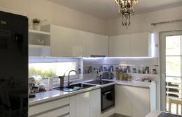 Pret atractiv! Casa la cheie: 170 mp, teren 730 mp, intrare Chinteni!