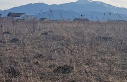 Teren intravilan Sanpetru- 811mp o parcela -sunt 3 parcele, front 18 m liniari 