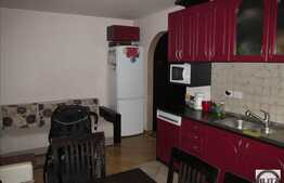 Vanzare 3 camere, balcon, etaj intermediar, zona Eroilor! Parcare cu CF!