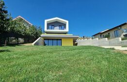 Casa 184 mp , vedere spre Lac, Campenesti