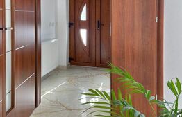 Casa individuala la cheie, 200 mp utili, 520 mp teren, Dezmir