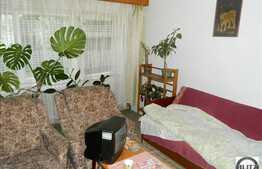 Vanzare apartament cu 4 camere, decomandat, 96 mp