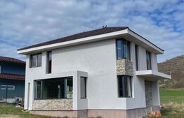 Casa individuală semifinisată, 125 mp utili, 700 mp teren, Corpadea