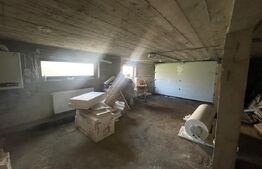 Casa pretabilă pentru locuit/birou, 4 camere, 140 mp, 500 mp curte, zona Dezmir