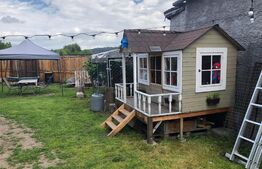 Casa saseasca, primitoare, cu 2 camere, curte si locuri de parcare, in Sanpetru