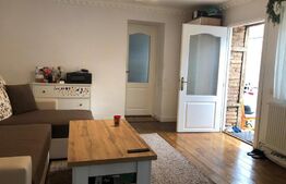 Casa saseasca, primitoare, cu 2 camere, curte si locuri de parcare, in Sanpetru