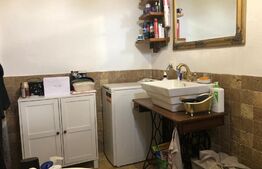 Casa saseasca, primitoare, cu 2 camere, curte si locuri de parcare, in Sanpetru