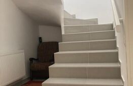 Casa 4 camere, pe doua niveluri, gradina si terasa, in Sanpetru