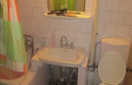 Apartament de vanzare, 3 camere, 54 mp, decomandat, zona strazii Mehedinti