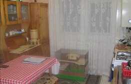 Apartament de vanzare, 3 camere, 54 mp, decomandat, zona strazii Mehedinti