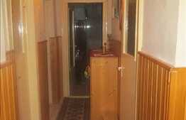 Apartament de vanzare, 3 camere, 54 mp, decomandat, zona strazii Mehedinti