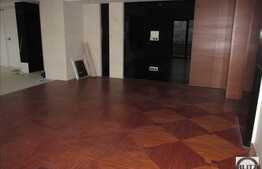 3 camere, 135 mp, etaj intermediar, parcare, boxa, zona Grand Hotel Italia!