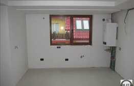 3 camere, 135 mp, etaj intermediar, parcare, boxa, zona Grand Hotel Italia!