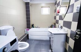 Apartament 2 camere decomandate, parcare, zona Razoare