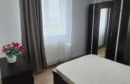 Apartament 3 camere, 100mp, etaj 2 al unei vile cu parcare in curte, zona Gruia 