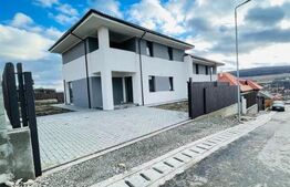 Casa tip duplex, la intrare in Chinteni, 133 mp utili, 270 mp teren