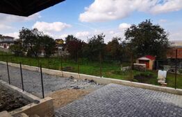 Casa individuala , 124 mp utili , 940 mp teren, intrare Dezmir