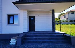 Casa individuala , 124 mp utili , 940 mp teren, intrare Dezmir