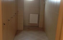 Hala cu birouri, in parc logistic, zona Nervia 