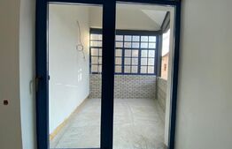 Cladire in stil Baroc, in Piata Muzeului spatiu la etaj cu acces din strada