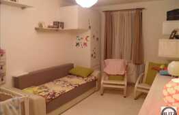 De vanzare apartament 3 camere, 78 mp, zona Oncos