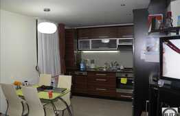 De vanzare apartament 3 camere, 78 mp, zona Oncos