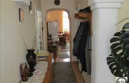 Apartament 3 camere, 97 mp utili, loc parcare, boxa la subsol, zona Horea!