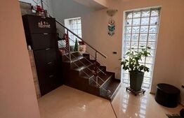 Casa de vanzare Podul Olt, zona centrala deosebita