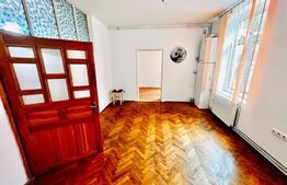 Apartament 4 camere, 2 băi, 2 parcări, 2 beciuri Ultracentral