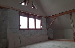 2 CASE DE VÂNZARE în municipiul SĂCELE 