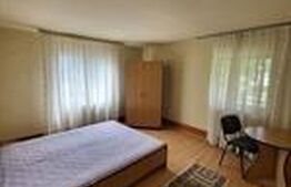 Casa 250 mp, 4 camere, zona Bran