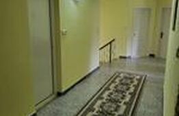 Casa 250 mp, 4 camere, zona Bran