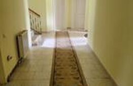 Casa 250 mp, 4 camere, zona Bran