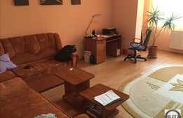 De vanzare apartament 2 camere, 63 mp, decomandat, zona strazii Fagului